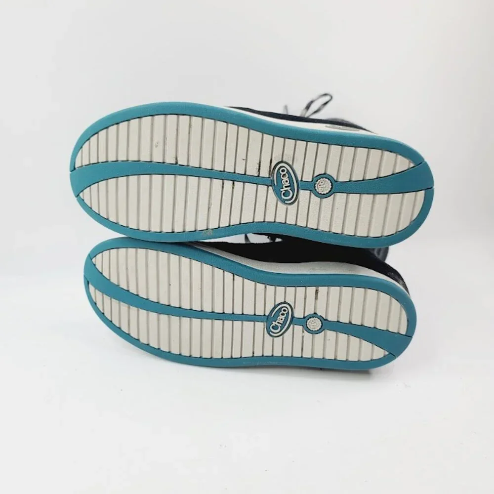 Chaco women black